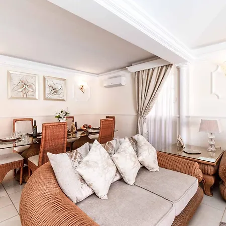 The Willows Villa